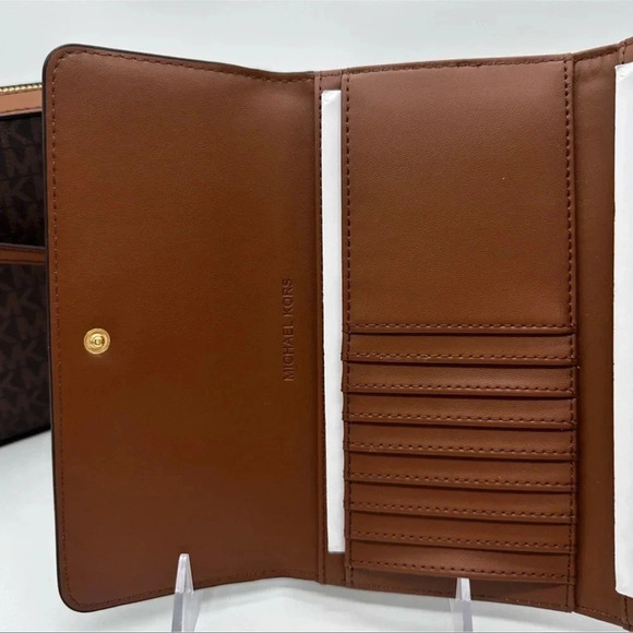 Michael Kors Large EW Crossbody Bag & Large Trifold Wallet Brown | BUNDLE SET - Picture 9 of 13